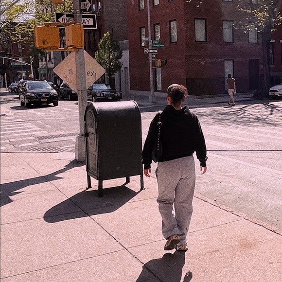 Meet your Posher, Whitnie - Picture 1 of 1